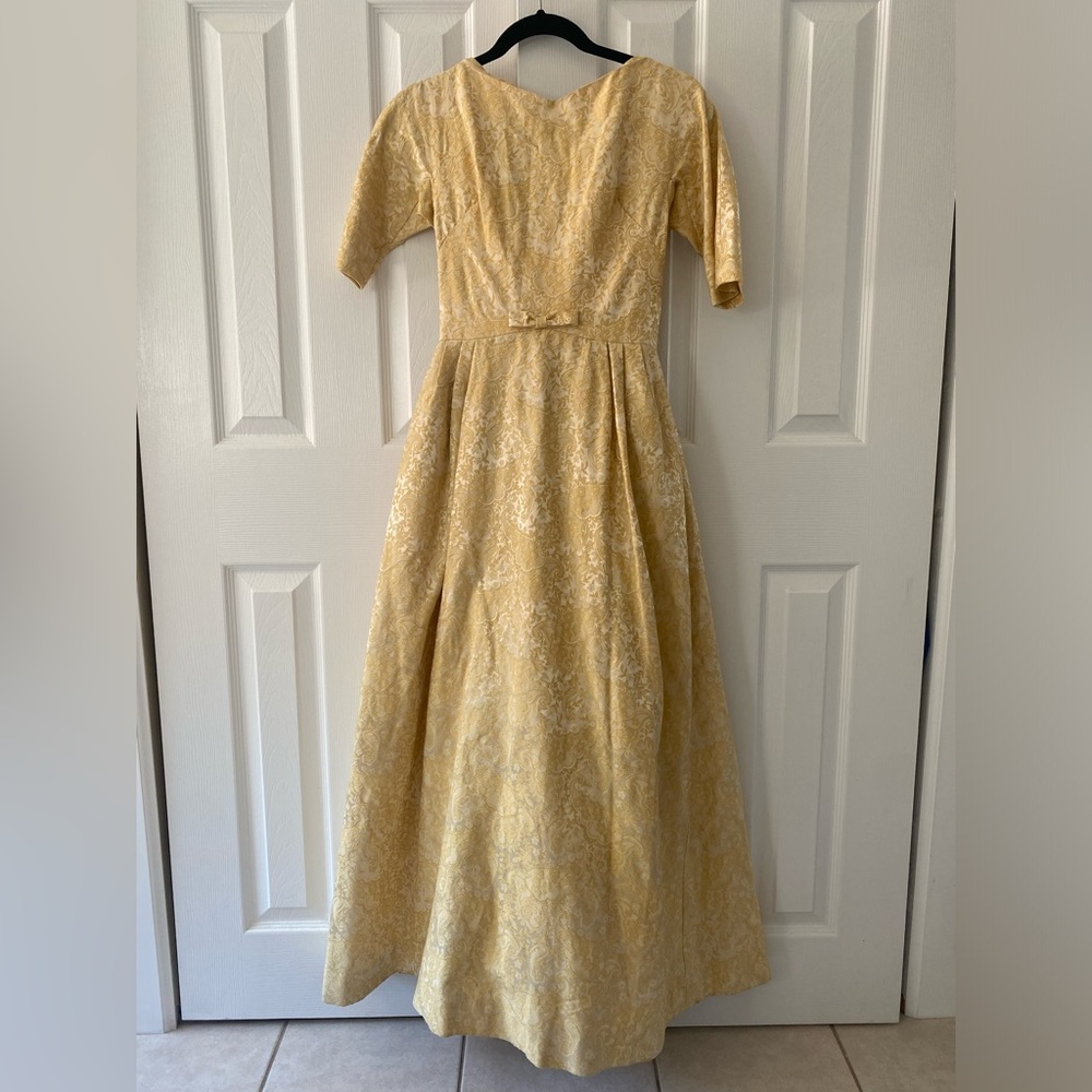 Vintage 1960’s I. Magnin Brocade Cream Color Wedding Gown